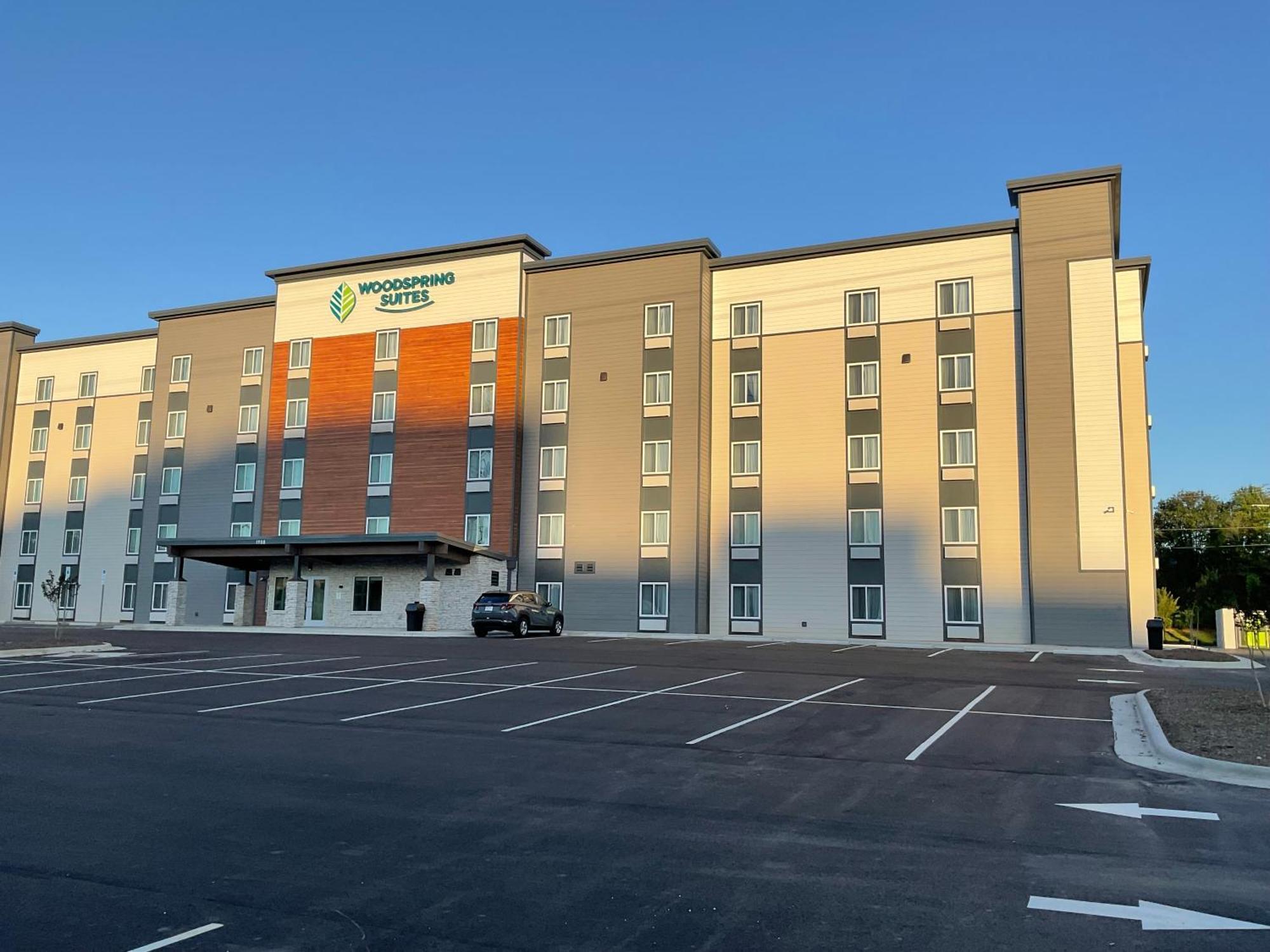 Woodspring Suites Winston-Salem Near Hanes Mall Extérieur photo